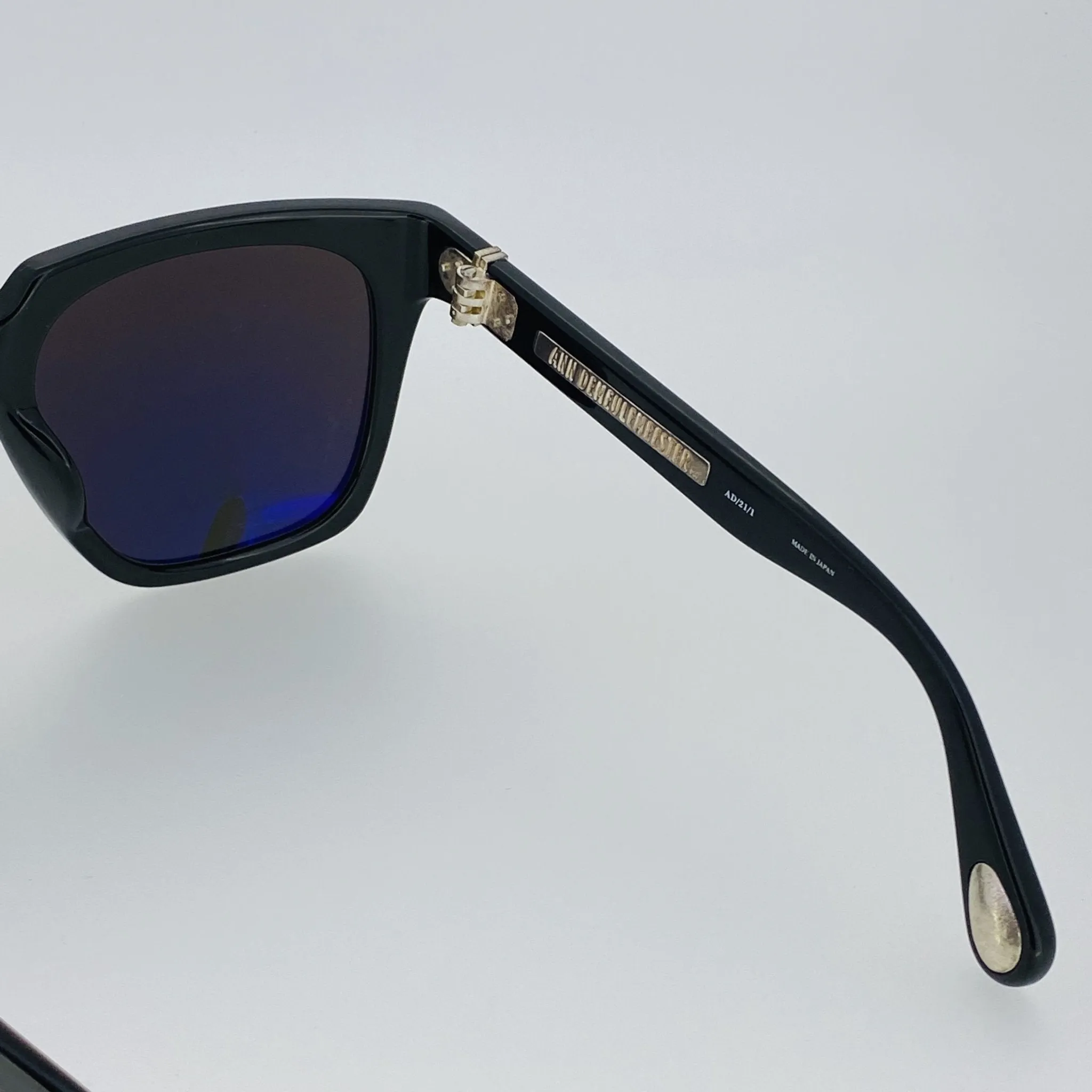 Ann Demeulemeester Men's Sunglasses Oversized Black and Grey AD21C1SUN