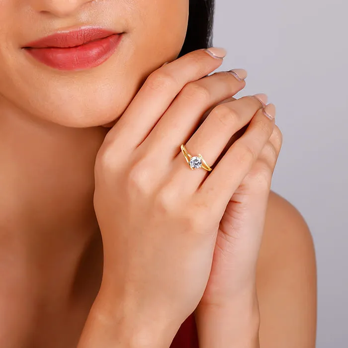 Anushka Sharma Golden Gleam Dream Ring Giva