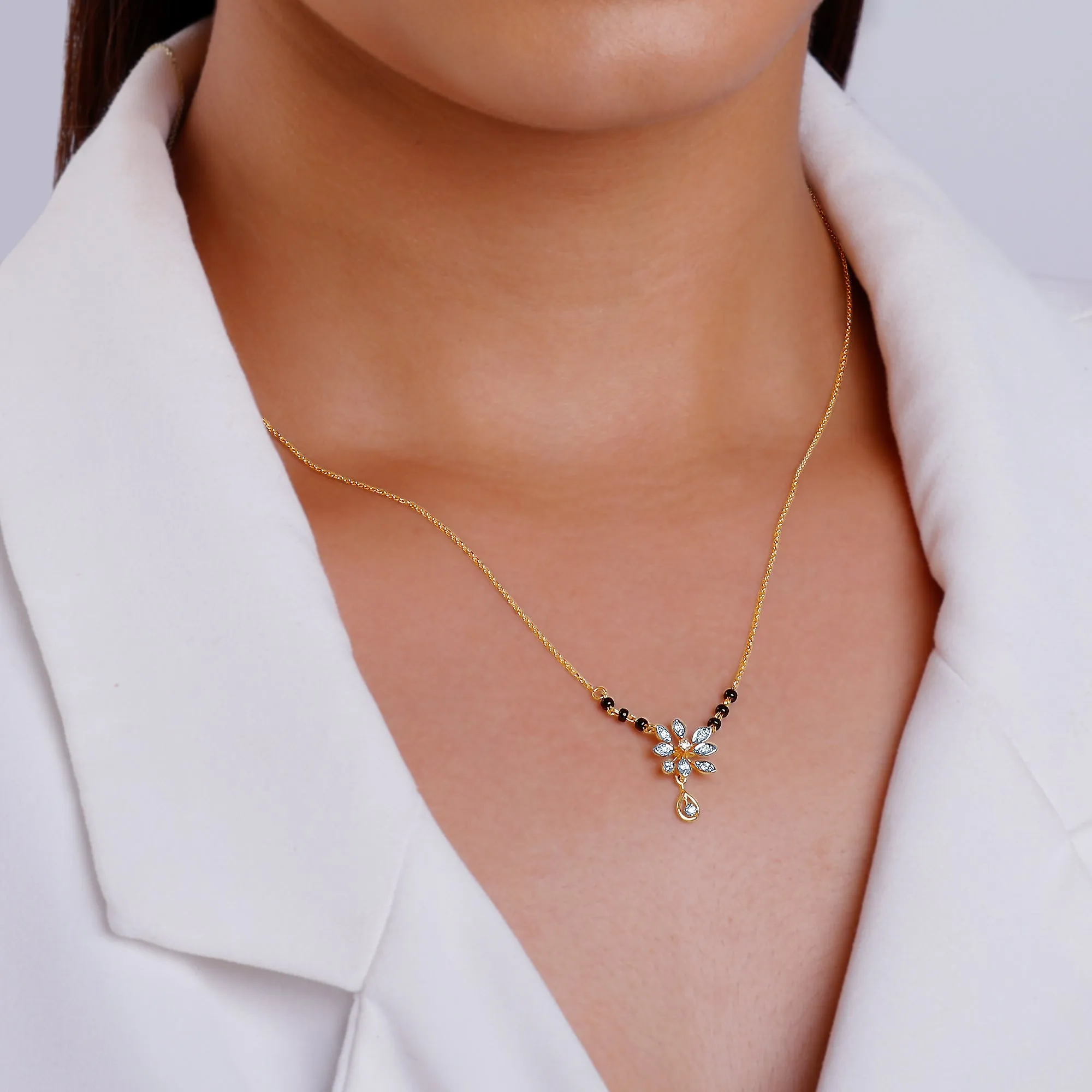 Gold Bloomy Diamond Mangalsutra Giva