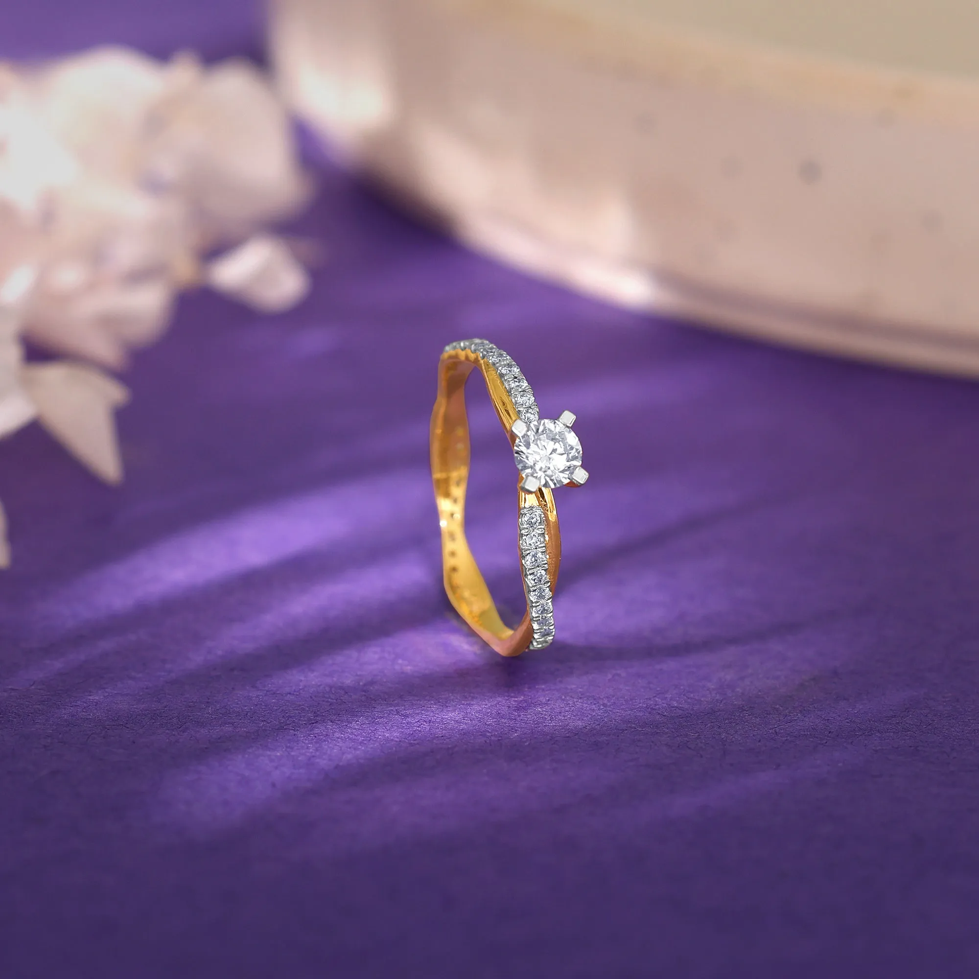 Gold Bold Beauty Diamond Ring Giva