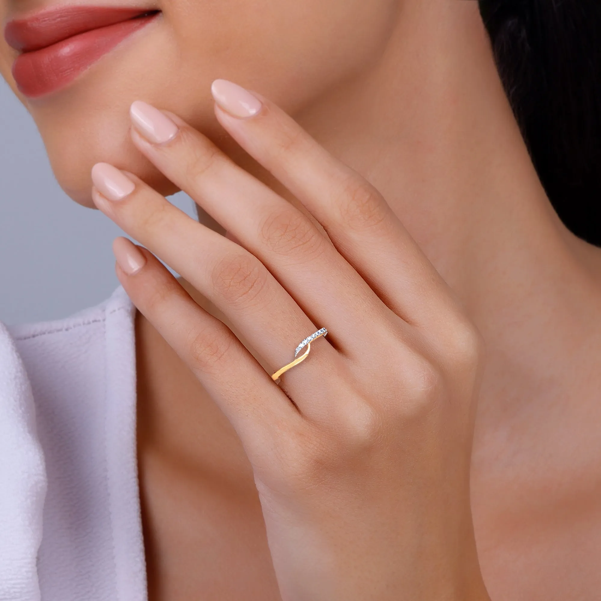 Gold Divine Grace Diamond Ring Giva