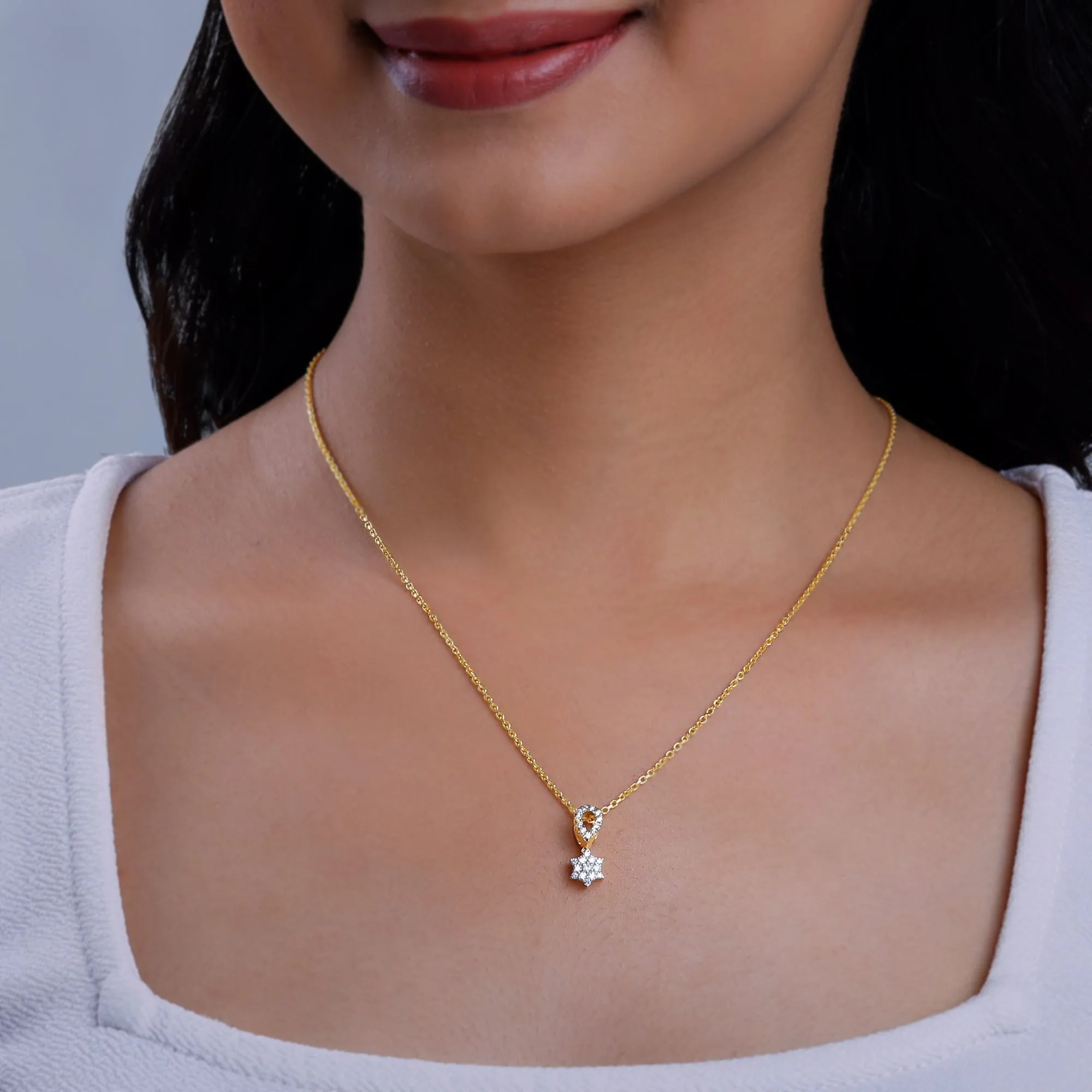 Gold Endless Glow Diamond Pendant Giva
