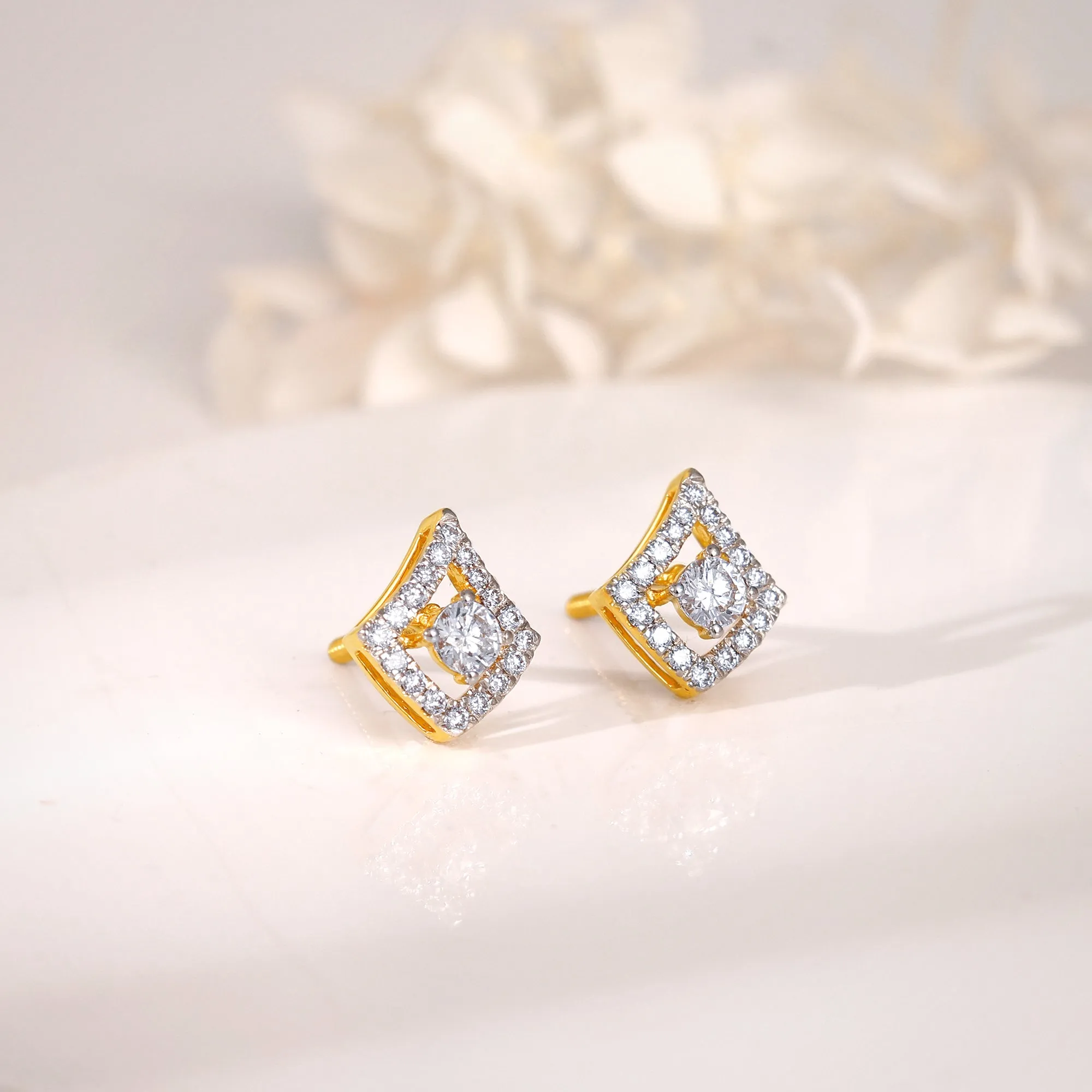Gold Illumina Solitaire Diamond Earrings Giva