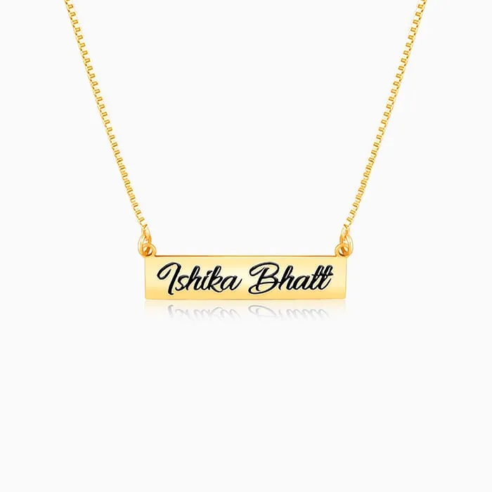 Golden Engraved Pendant with Box Chain Giva