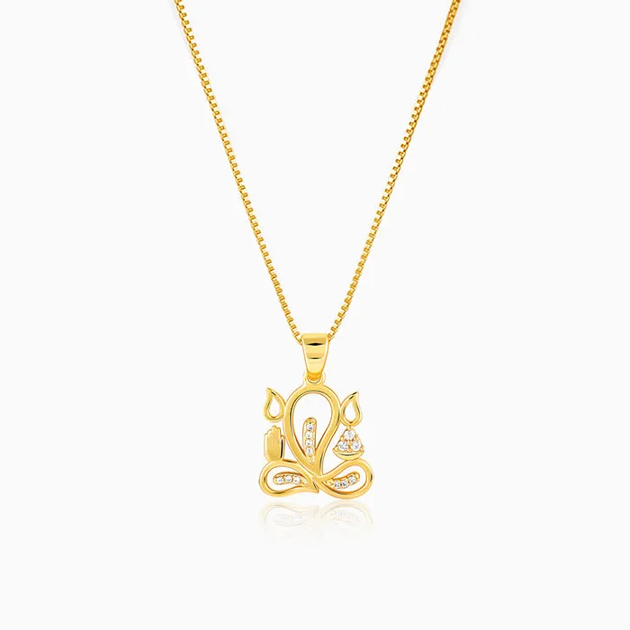 Golden Gleaming Ganesha Pendant With Box Chain For Him Giva