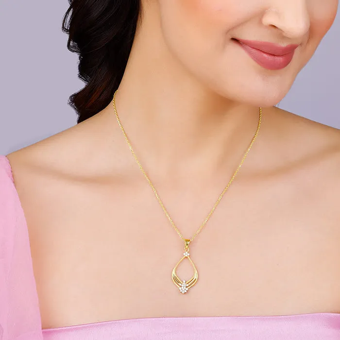 Golden Princess Pendant With Link Chain Giva