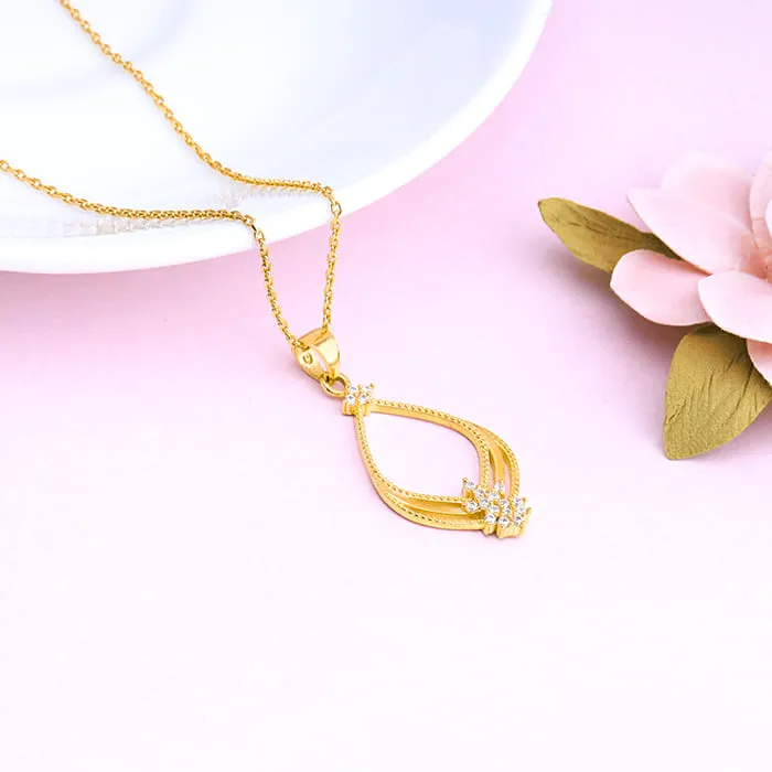 Golden Princess Pendant With Link Chain Giva