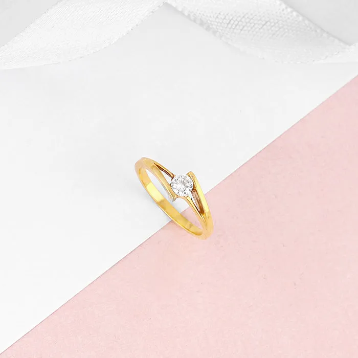 Golden Sacra Ring Giva