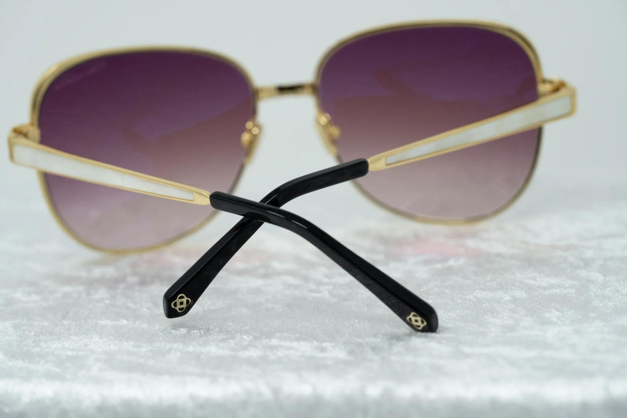 Oscar De La Renta Sunglasses Oversized Gold and Purple
