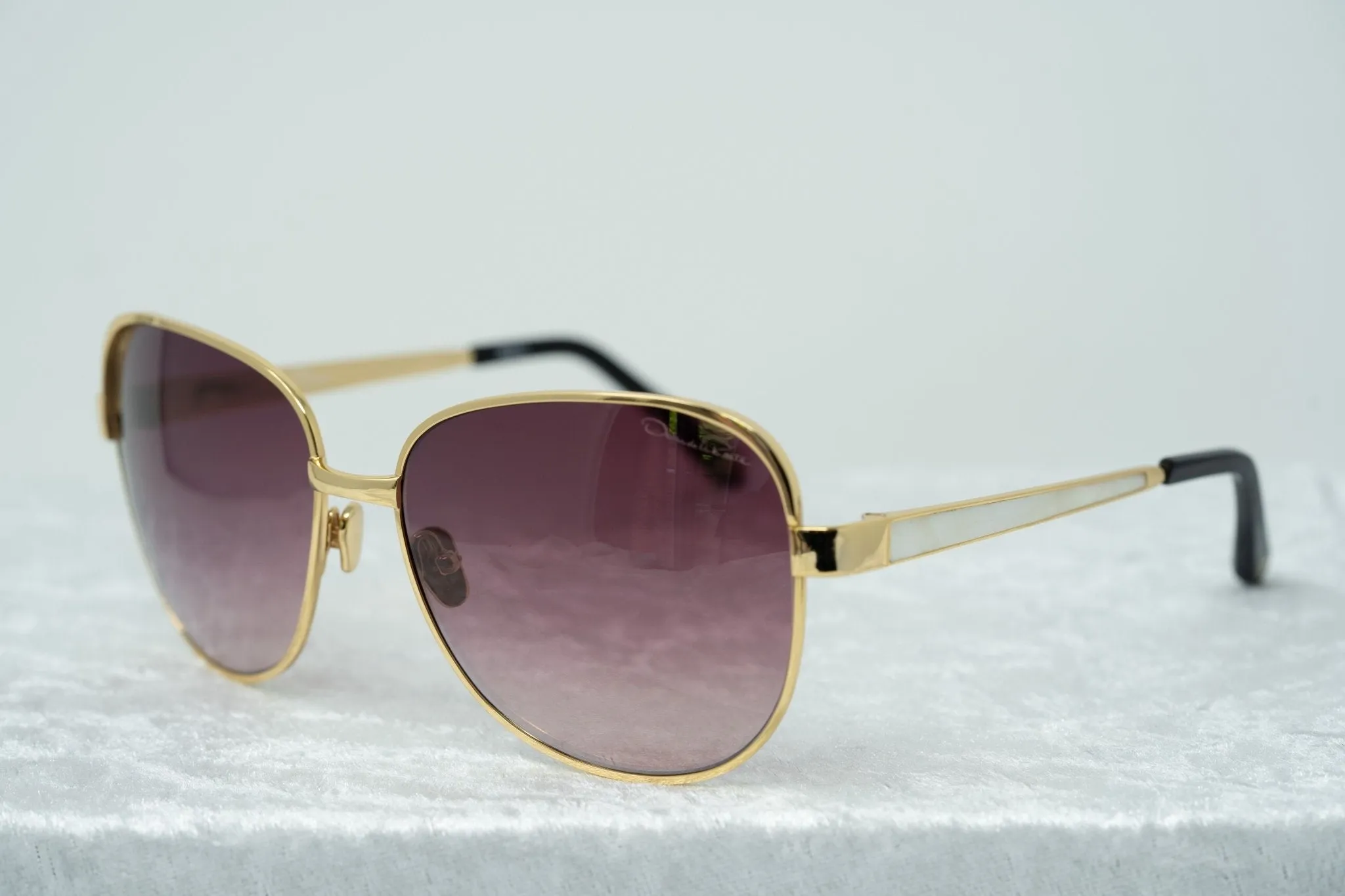 Oscar De La Renta Sunglasses Oversized Gold and Purple