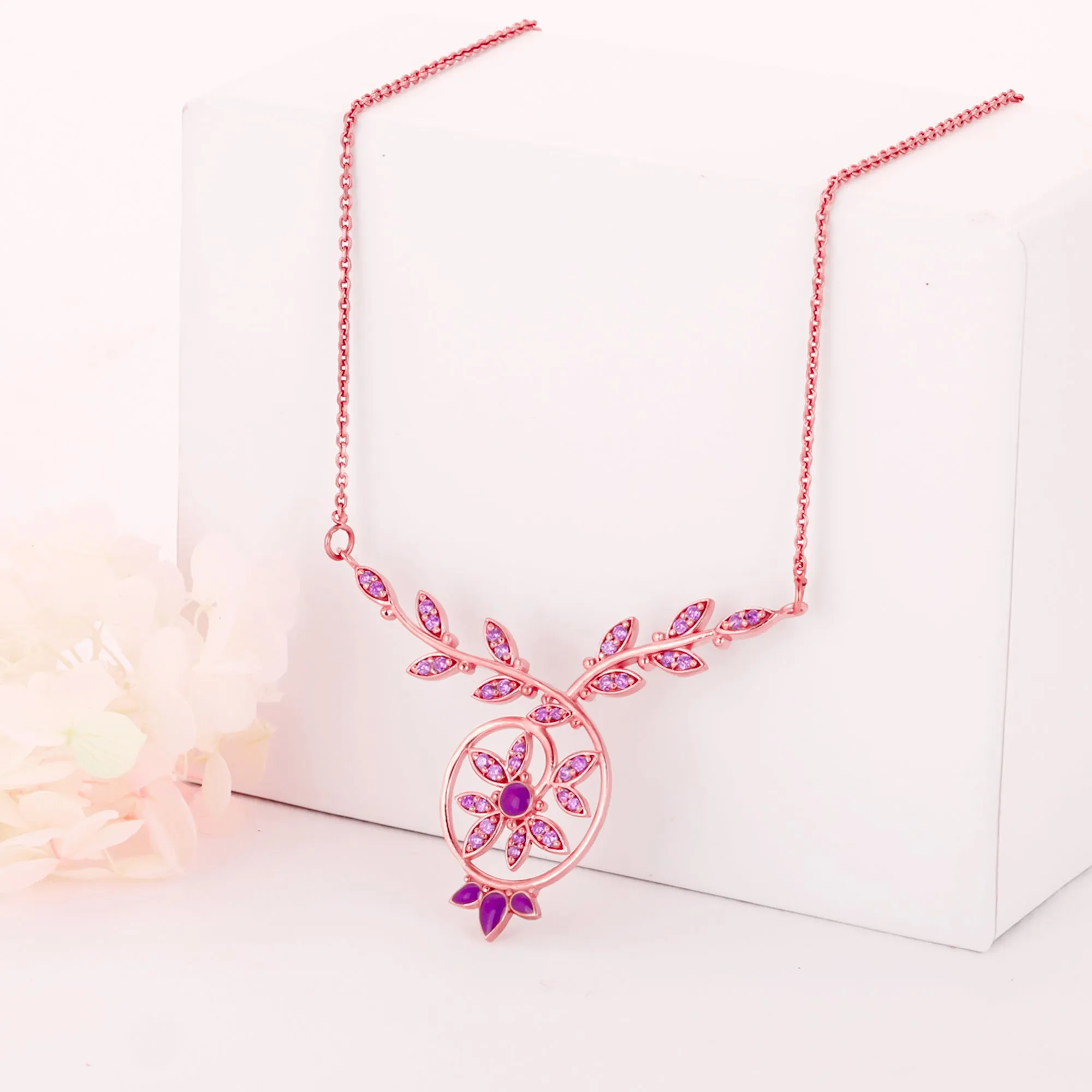 Rose Gold French Beauty Necklace Giva