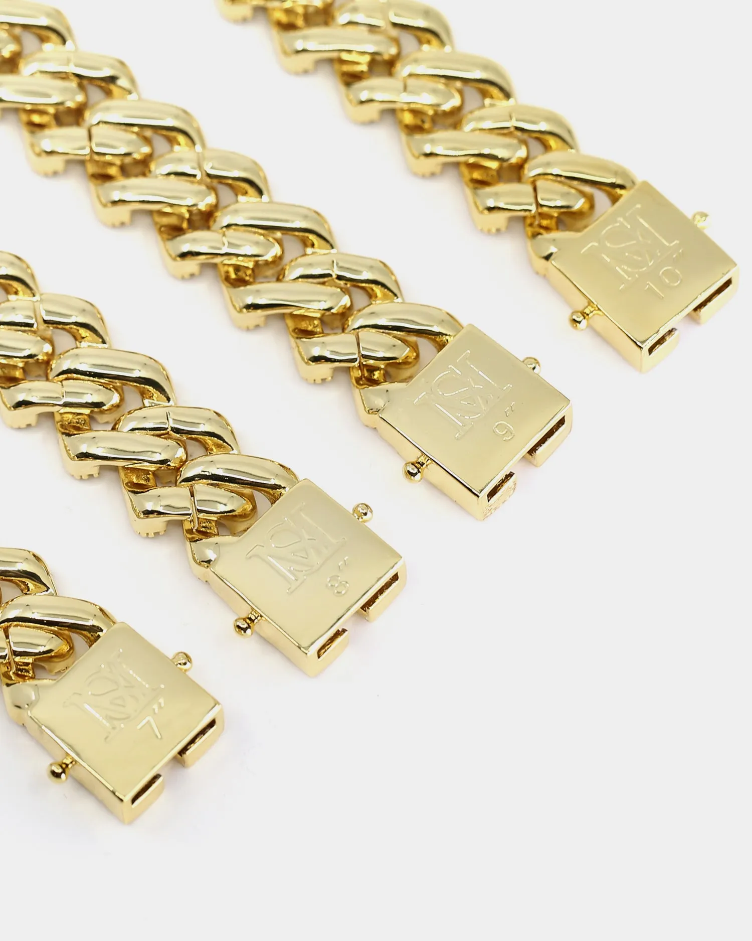 Saint Morta Interlink Bracelet 7" Iced Gold