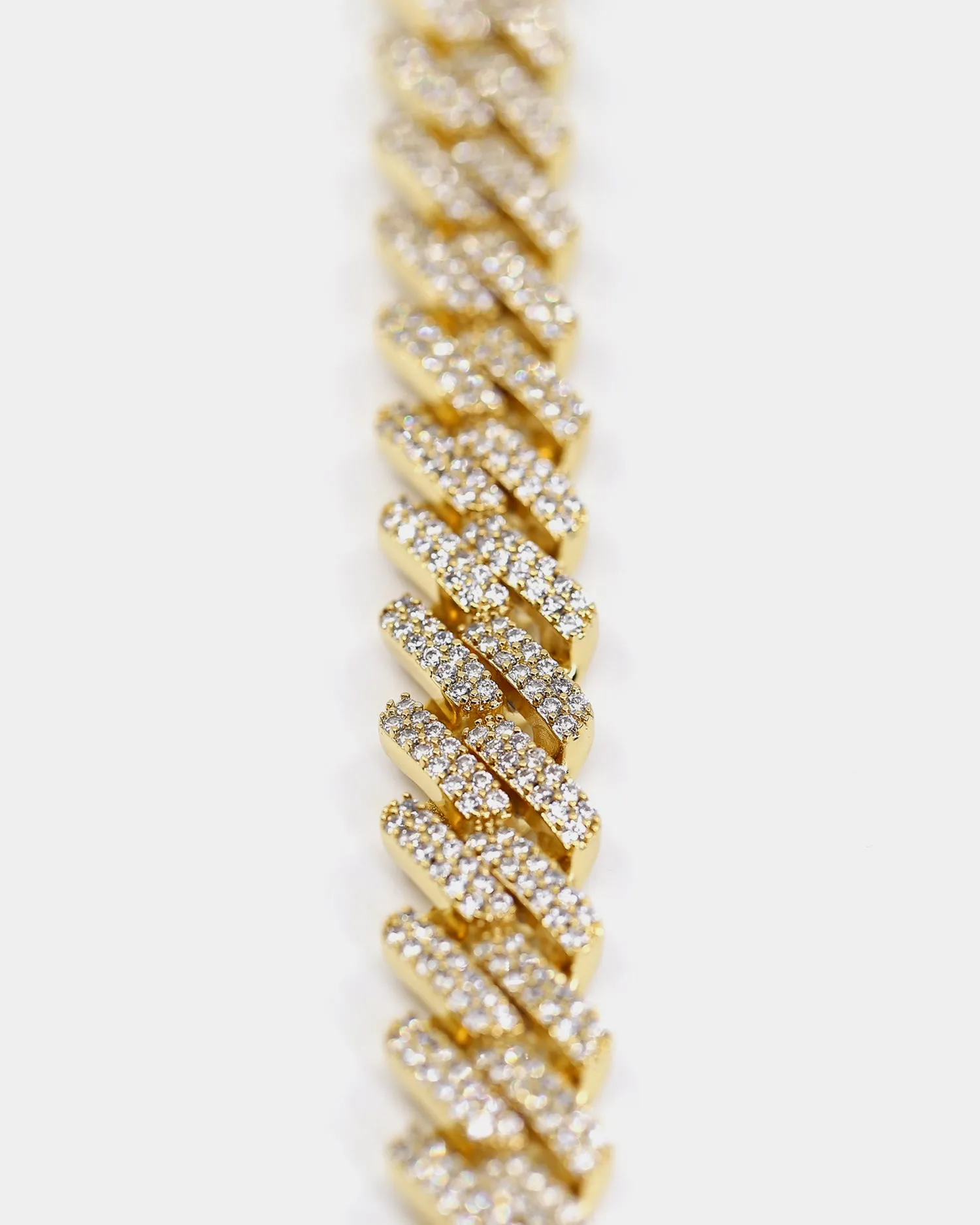 Saint Morta Interlink Bracelet 7" Iced Gold