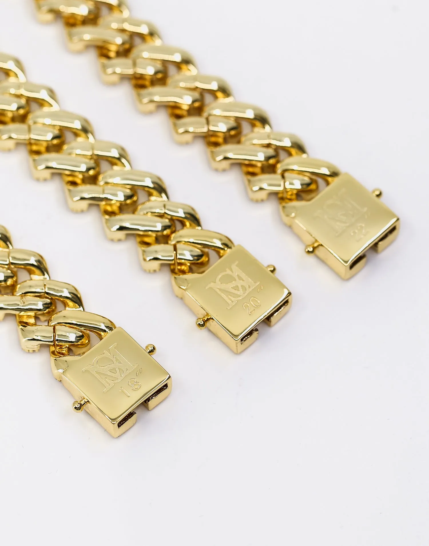 SAINT MORTA INTERLINK NECKLACE 22" ICED GOLD