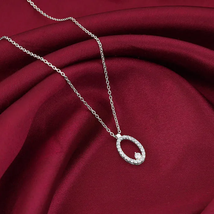 Silver Arena Pendant With Link Chain Giva