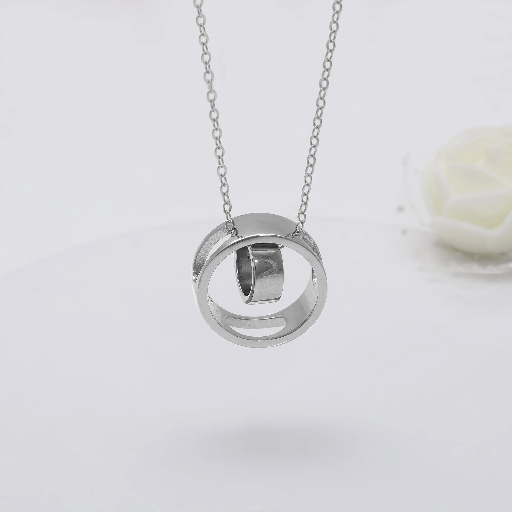 Silver Dual Ring Pendant with Link Chain Giva