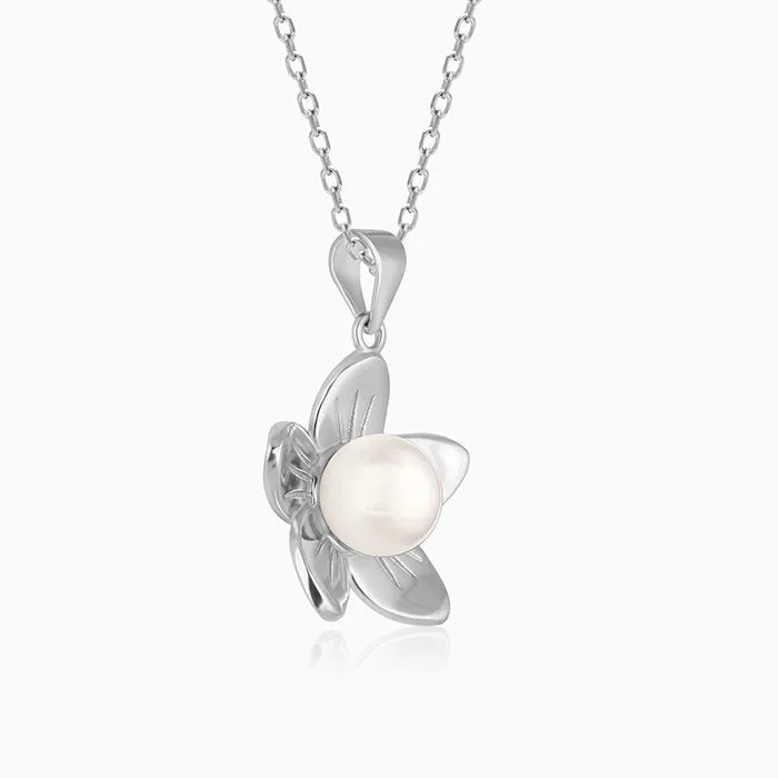 Silver Floral Pearl Pendant with Link Chain Giva