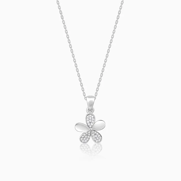 Silver Flower Pendant With Link Chain Giva