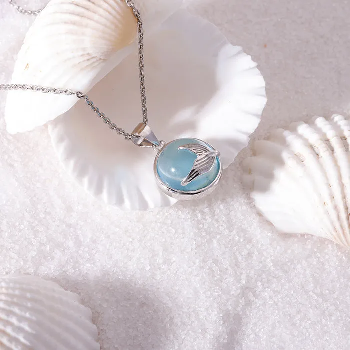 Silver Gleaming Blue Fish Tail Pendant with Link Chain Giva