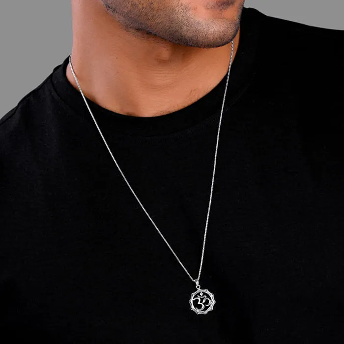 Silver Graceful Om Pendant With Box Chain For Him Giva
