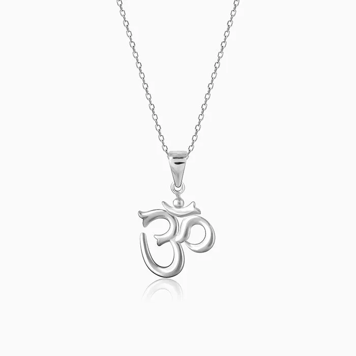 Silver Om Pendant with Link Chain Giva