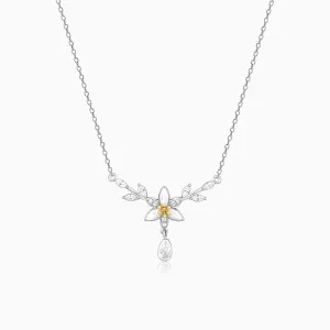 Silver One in a Trillium Necklace Giva