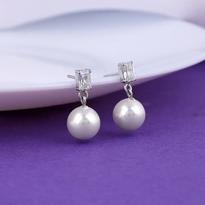 Silver Shining Pearl Earrings Giva