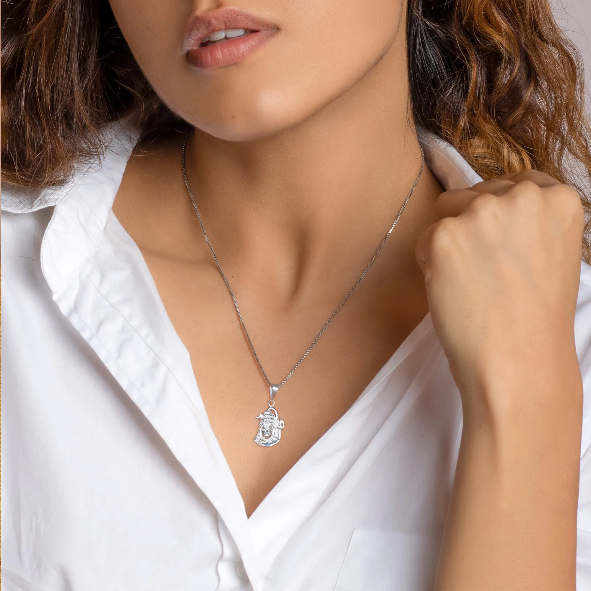 Silver Shiva Pendant with Box Chain Giva