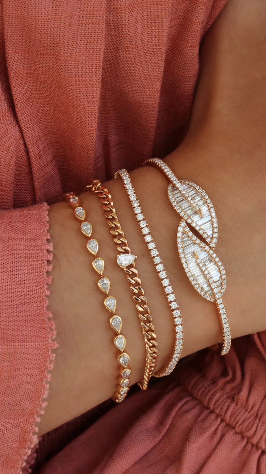 SMALL CUBAN LINK BRACELET WITH PEAR DIAMOND CENTER Anita Ko